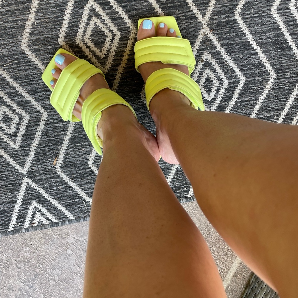 ABOUND Neon green sandals Size 8.5